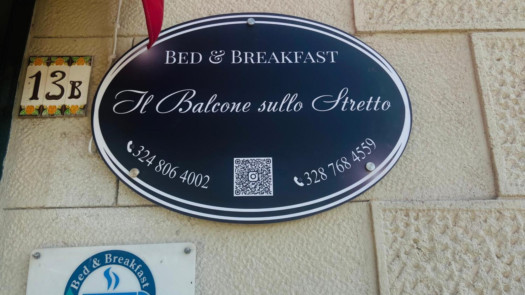 לינה וארוחת בוקר רג'יו די קאלאבריה Il Balcone Sullo Stretto מראה חיצוני תמונה